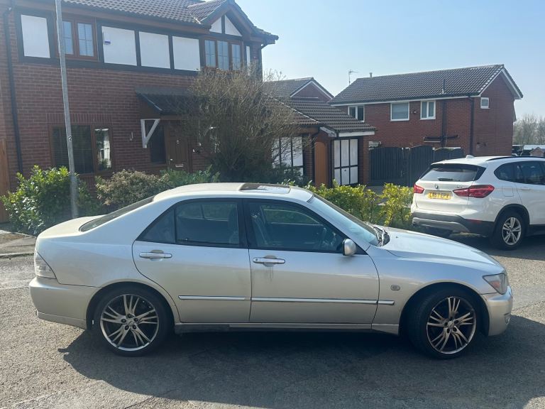 2003 Lexus Is200 se manual 