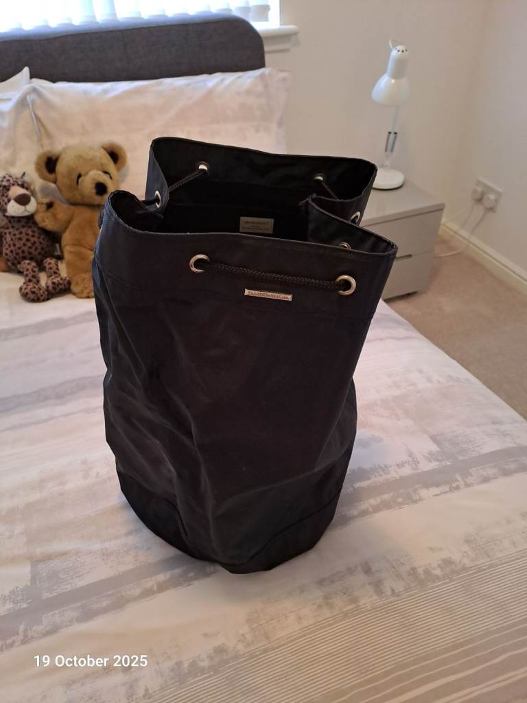 simple black duffle bag suitable for the beach or the gym