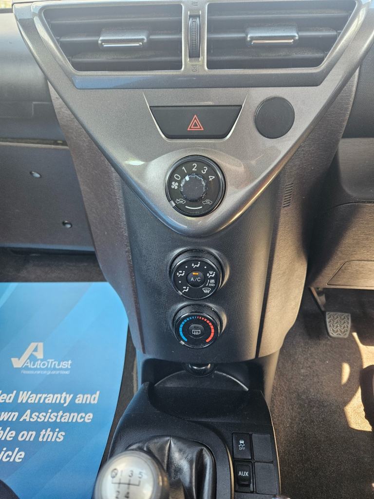 2011 Toyota IQ 1.0 VVT-i 3dr HATCHBACK Petrol Manual