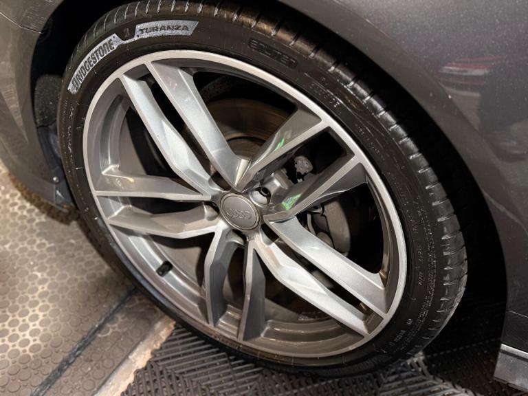 2017 Audi A6 Saloon 2.0 TDI ultra Black Edition Euro 6 (s/s) 4dr SALOON Diesel Manual