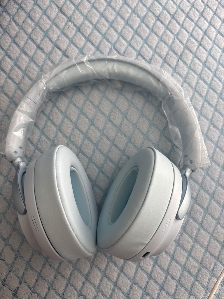 Brand New White Wireless Headphones – Still in Packaging