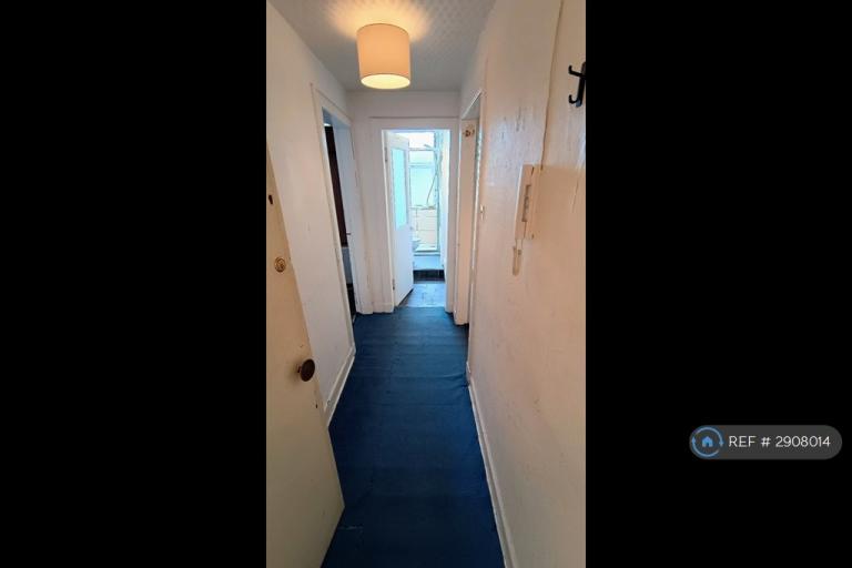 1 bedroom flat in Bruce St, Edinburgh, EH10 (1 bed) (#2908014)