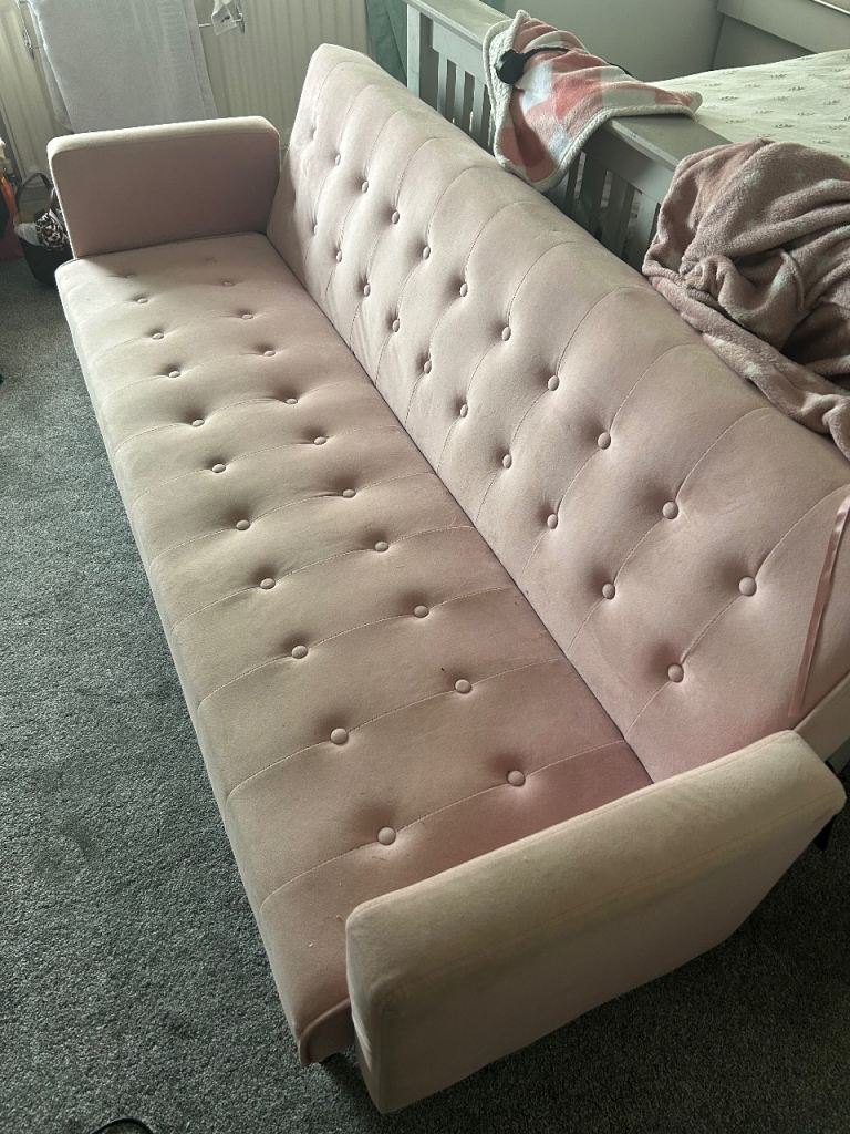 Pink sofa 