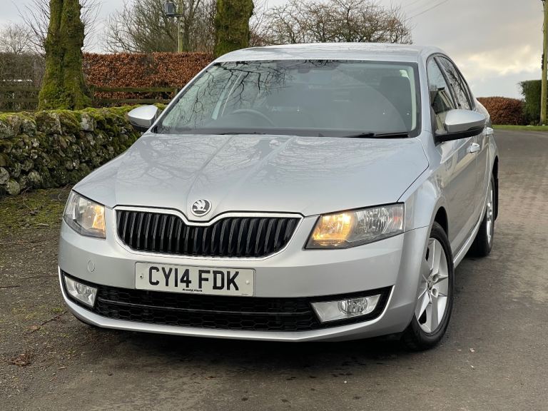 Skoda, OCTAVIA, Hatchback, 2014, Manual, 1598 (cc), 5 doors