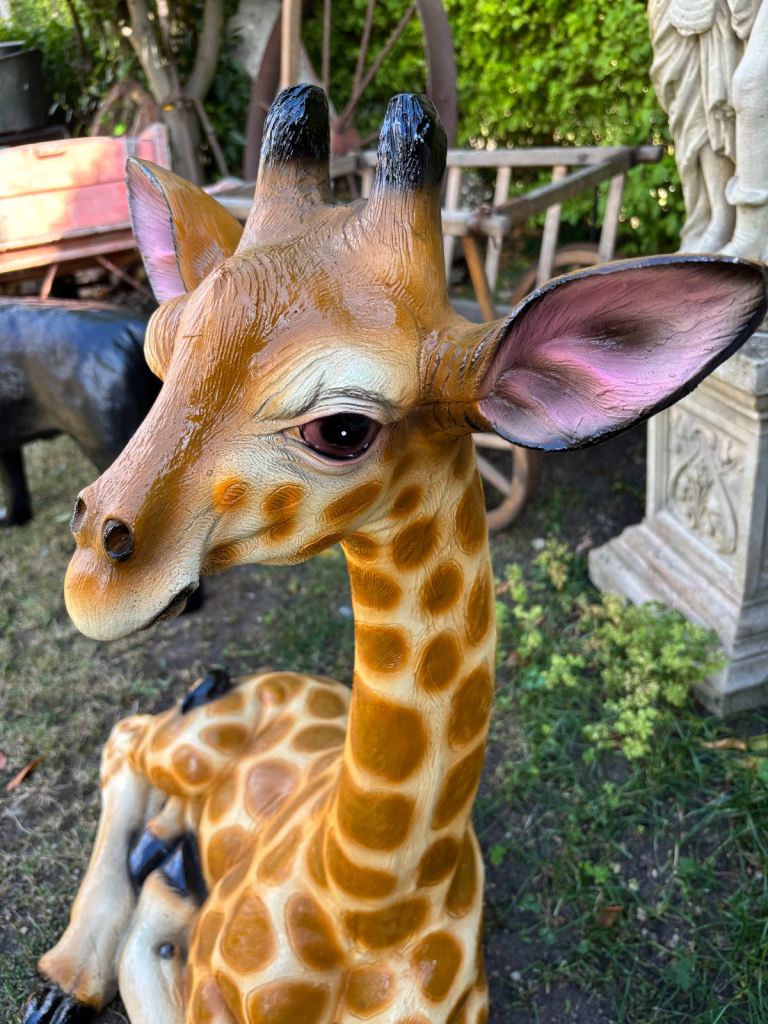 Giraffe Resin Ornament 