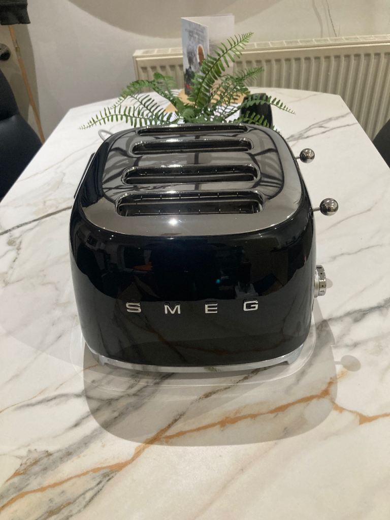 Smeg 4 slice toaster 