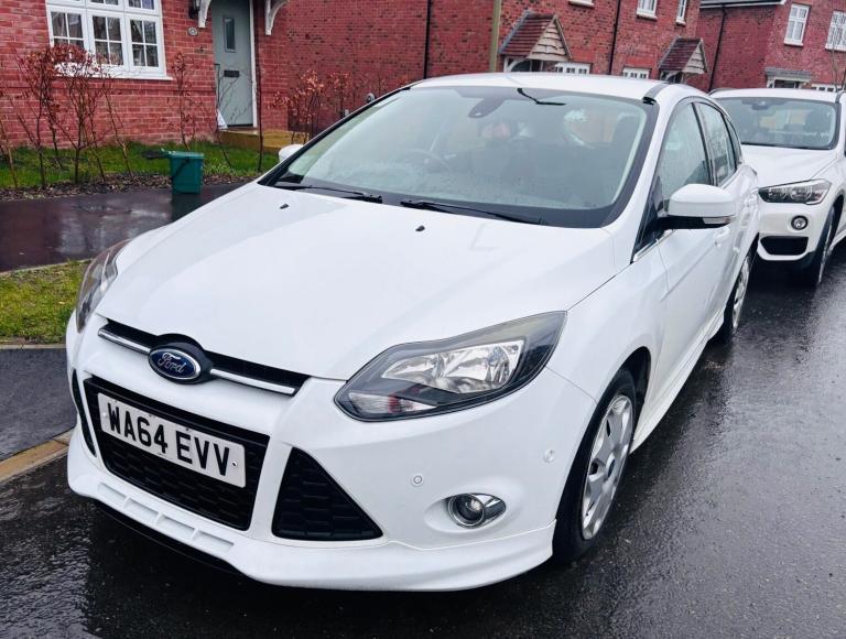 2014 Ford Focus 1.0 125 EcoBoost Zetec S 5dr / SPARES OR REPAIRS / EXPORT /  HATCHBACK Petrol Manual