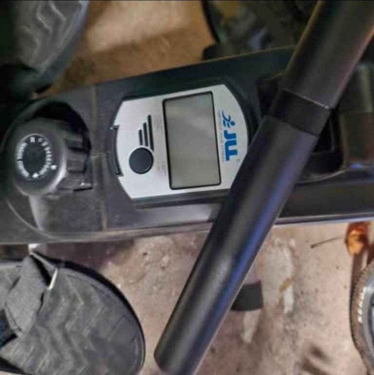 JLL Rowing machine 
