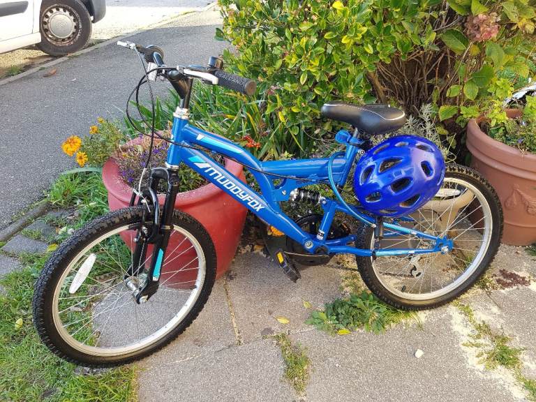 BOYS 20" WHEEL MUDDYFOX BIKE IN GOOD CLEAN CONDITION AGE 7+