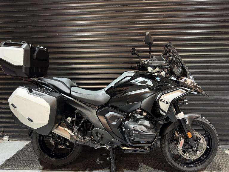 BMW R 1300 GS TE TRIPLE BLACK-ZARD SWITCHABLE EXHAUST-ADAPTIVE RIDE 2024 Petrol