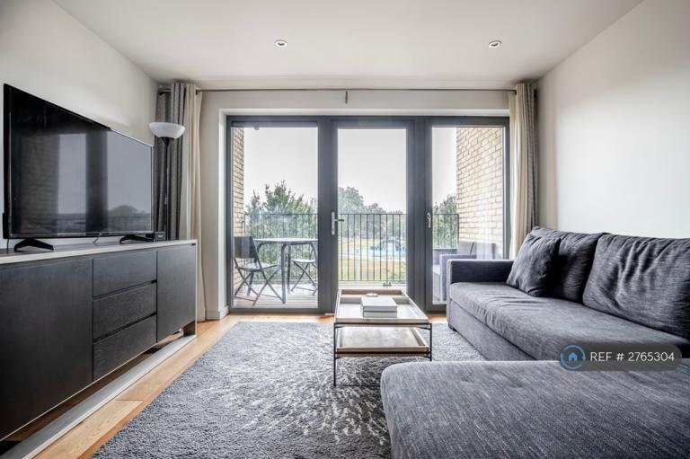 1 bedroom flat in Eythorne Road, London, SW9 (1 bed) (#2765304)