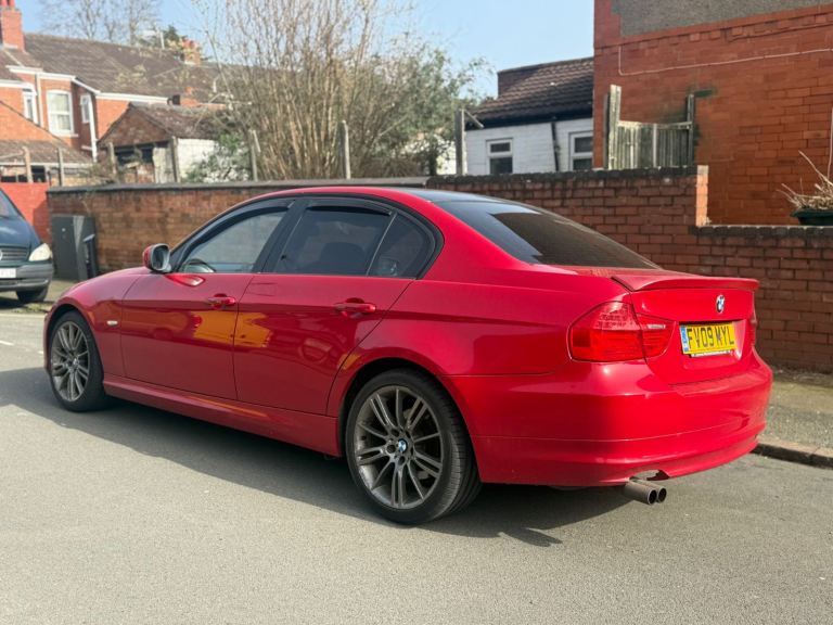 2010 BMW 3 series 318i manual