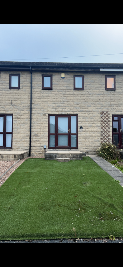 2 bedroom house to let BD6 