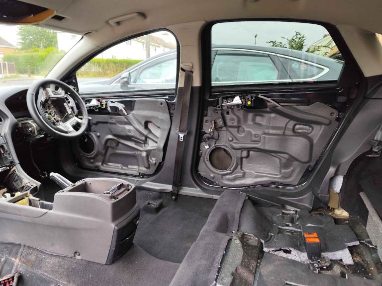  BREAKING Ford Mondeo Titanium Business Edition Mk4 2.0 Diesel 2014 Black Panther G6 /2 keys