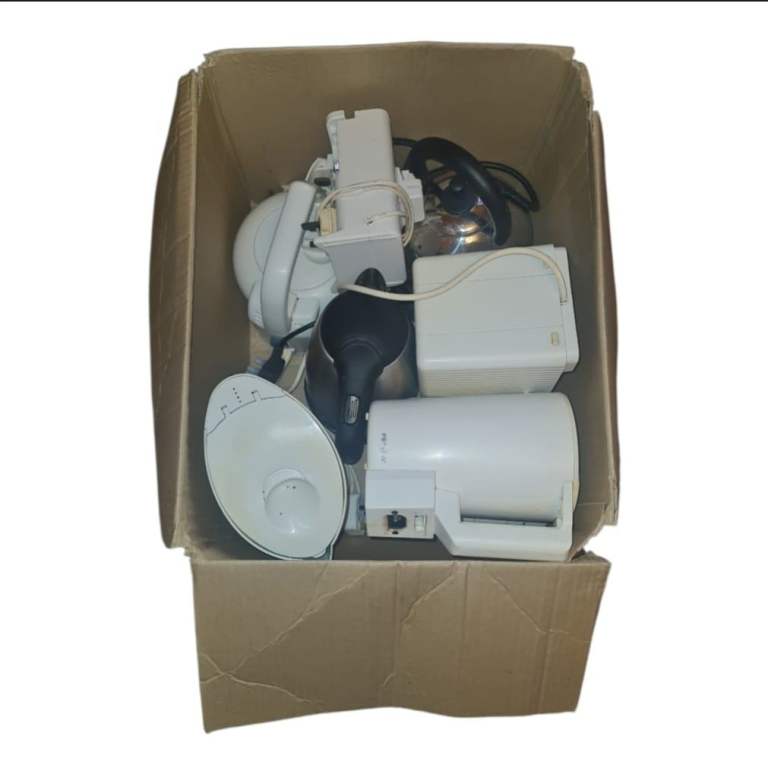 Electrical Appliance Job Lot – 6 Kettles, Toaster & Can Opener – Car Boot