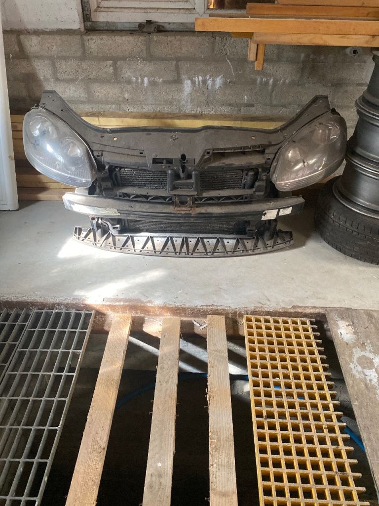 Golf GTtdi this mk5 (07) front end