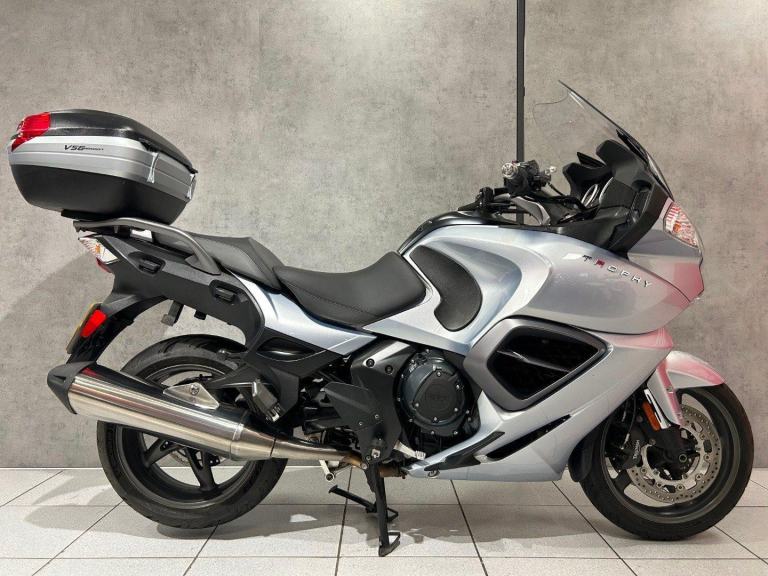 63/2013 Triumph Trophy 1200 - 35833 miles - FANTASTIC CONDITION!