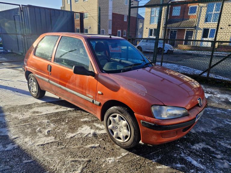 2002 PEUGEOT 106 1.1 Independence 3dr. Drive away bargain. Modern classic. Saxo