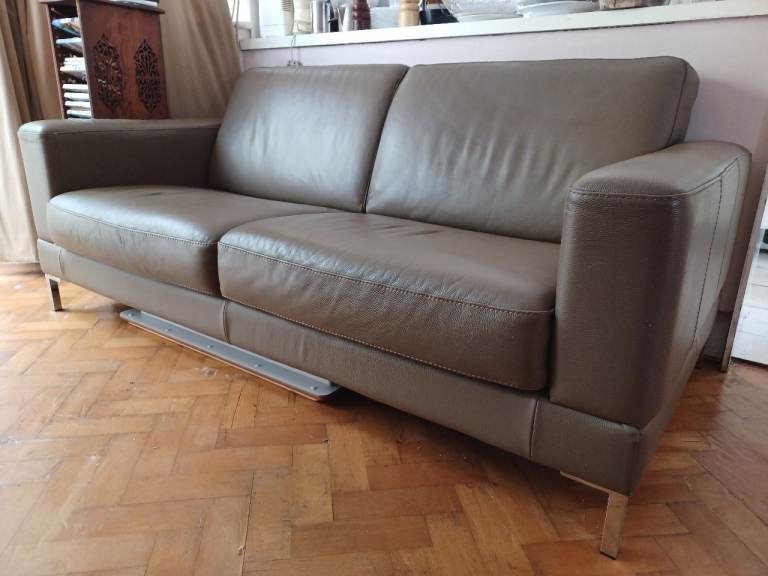 NATUZZI Two-Seater Brown Leather Sofa –excellent Condition