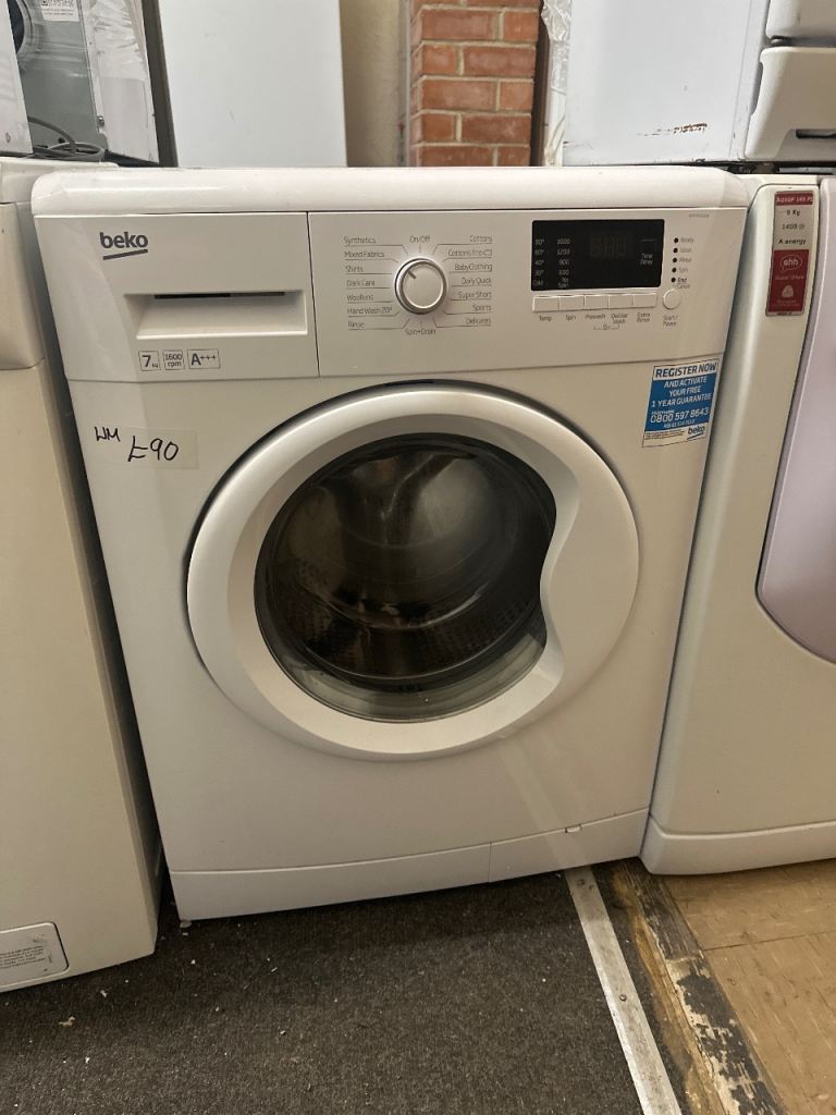 BEKO WASHING MACHINE IN WHITE GOOD CONDITION 