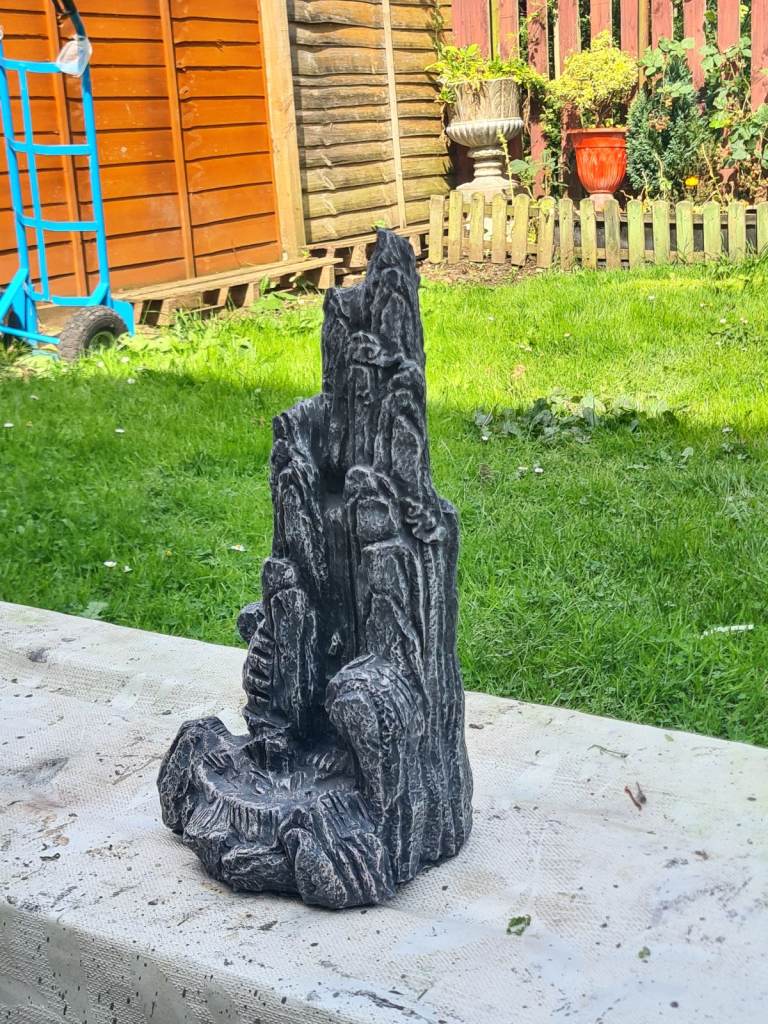 Garden ornaments and statues 