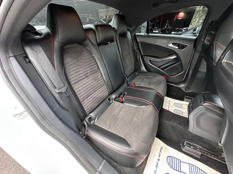 2015 Mercedes-Benz CLA 2.1 CLA220 CDI AMG Sport Coupe 7G-DCT Euro 6 (s/s) 4dr SALOON Diesel Autom...