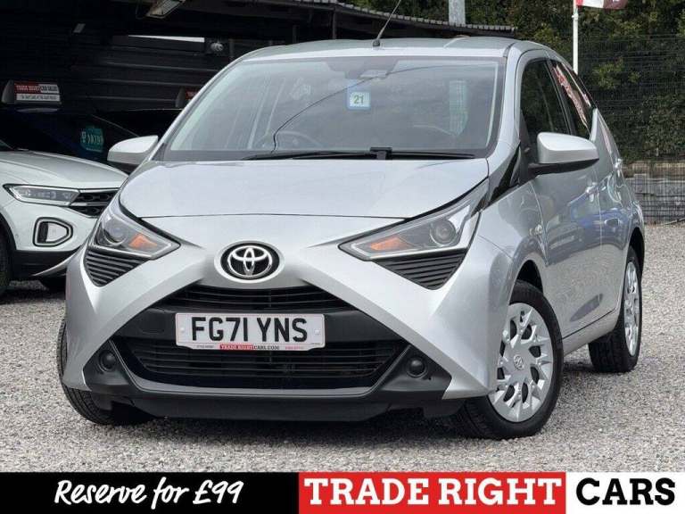 2021 Toyota AYGO 1.0 VVT-i X-Play 5dr - ONE OWNER Hatchback Petrol Manual