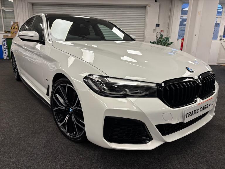 FACELIFT LCI BMW 520D M SPORT DIESEL HYBRID MHEV AUTO EURO 6 MHT ***HUGE SPEC***