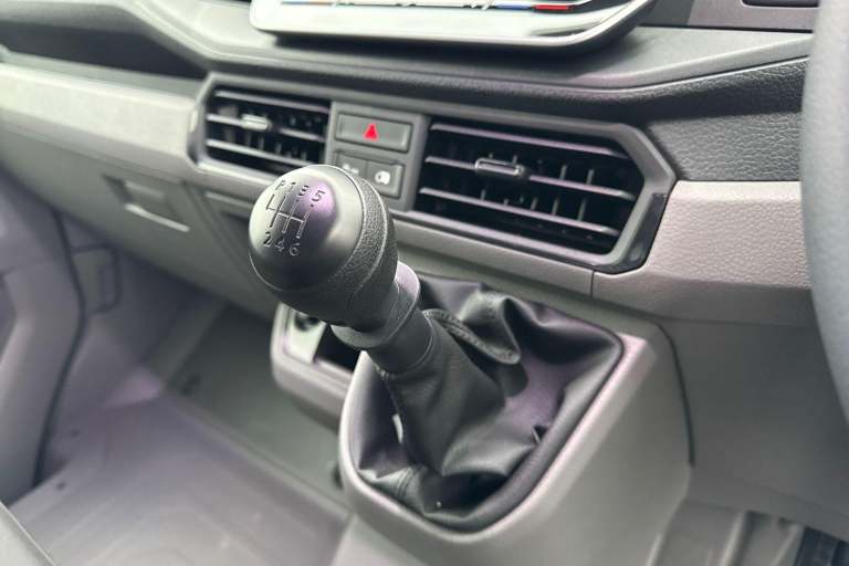 2025 Volkswagen Crafter 2.0 TDI 140PS Commerce Plus High Roof Van PANEL VAN DIESEL Manual