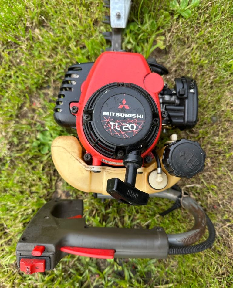Mitsubishi Pro petrol hedge cutter 24” single sided trimmer lawnmower mower