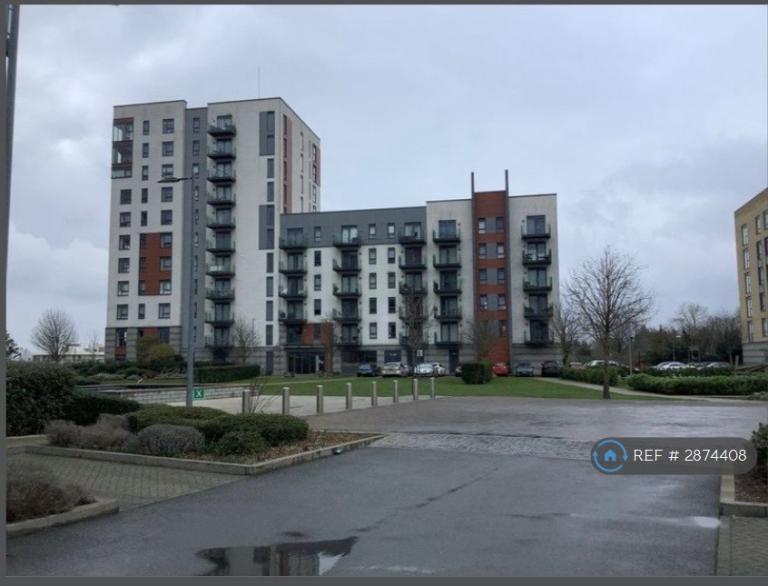 1 bedroom flat in Victory Pier, Gillingham, ME7 (1 bed) (#2874408)