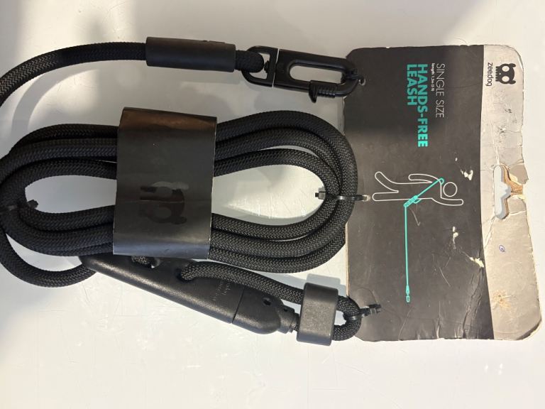 Hands free lead 