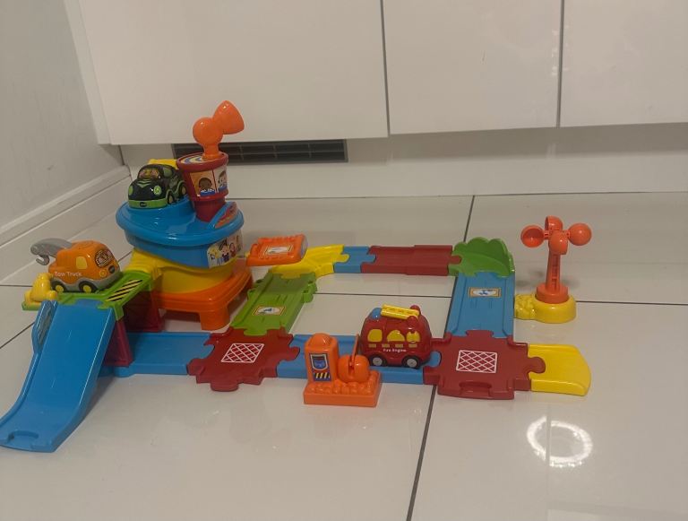 Toot Toot VTech Drivers Airport Playset
