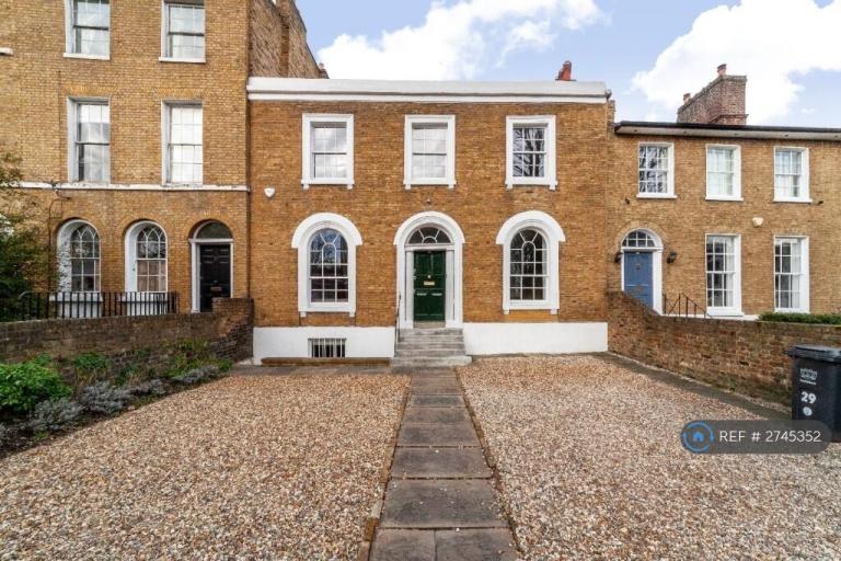 5 bedroom house in New Cross Road, London, SE14 (5 bed) (#2745352)