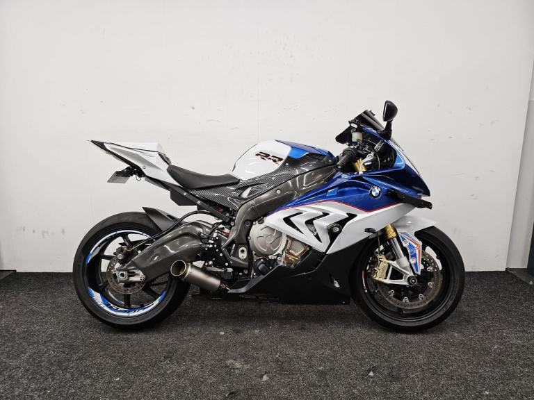 BMW S 1000 RR ** RIDER MODES - QUICKSHIFTER - HEATED GRIPS **