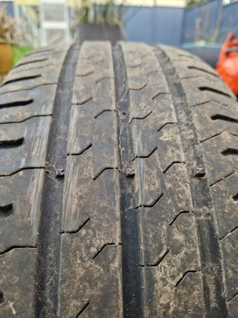 185/50 R16 part worn Continental tyre