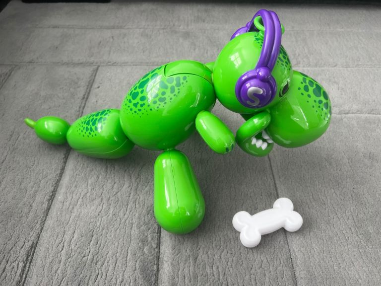 Squeakee The Balloon Dino Interactive Pet