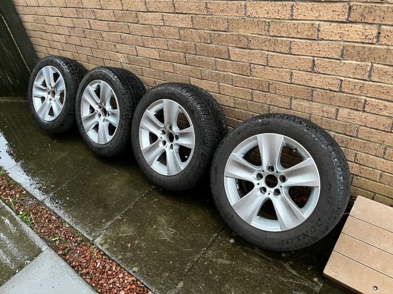 BMW 5 series 17 inch alloys wheels