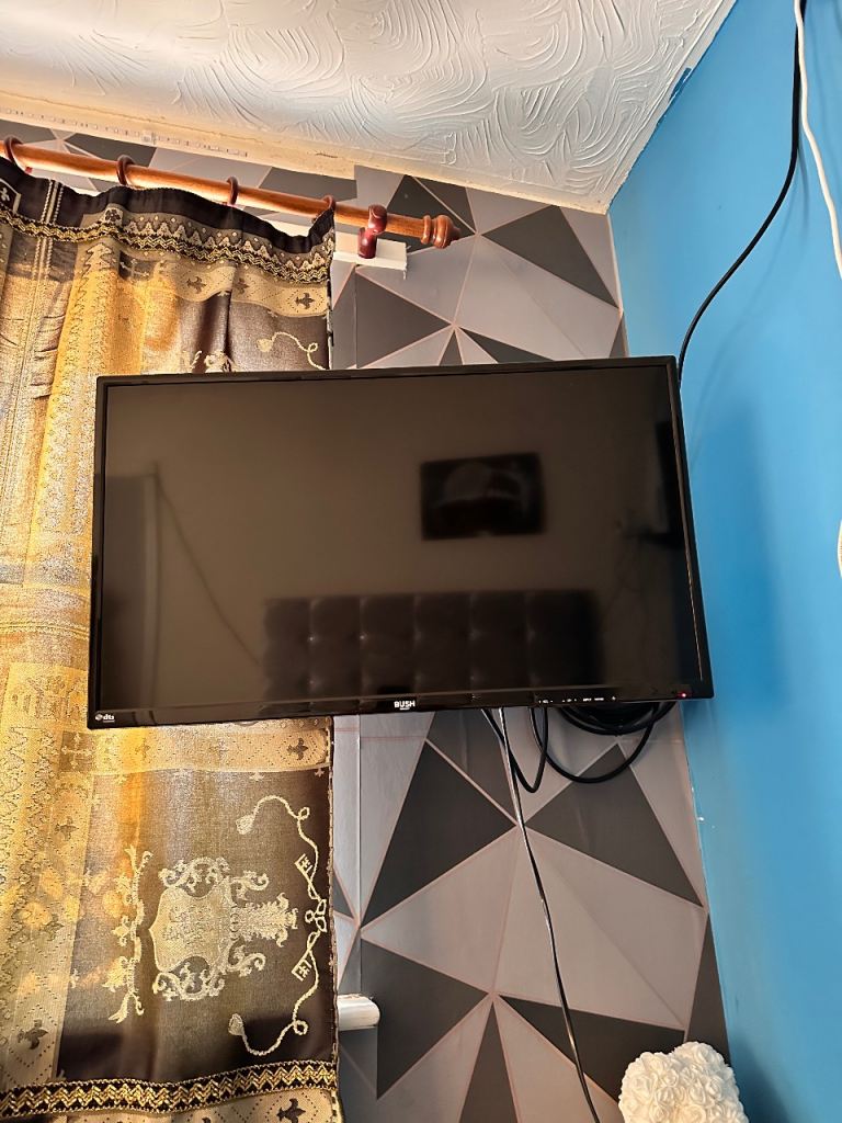 32” Bush TV – Good Working
