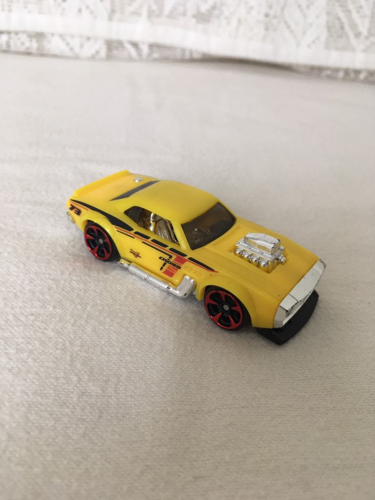 METAL MACHINES ZURU Poison Ivy 1:64 Scale Die Cast Toy Car