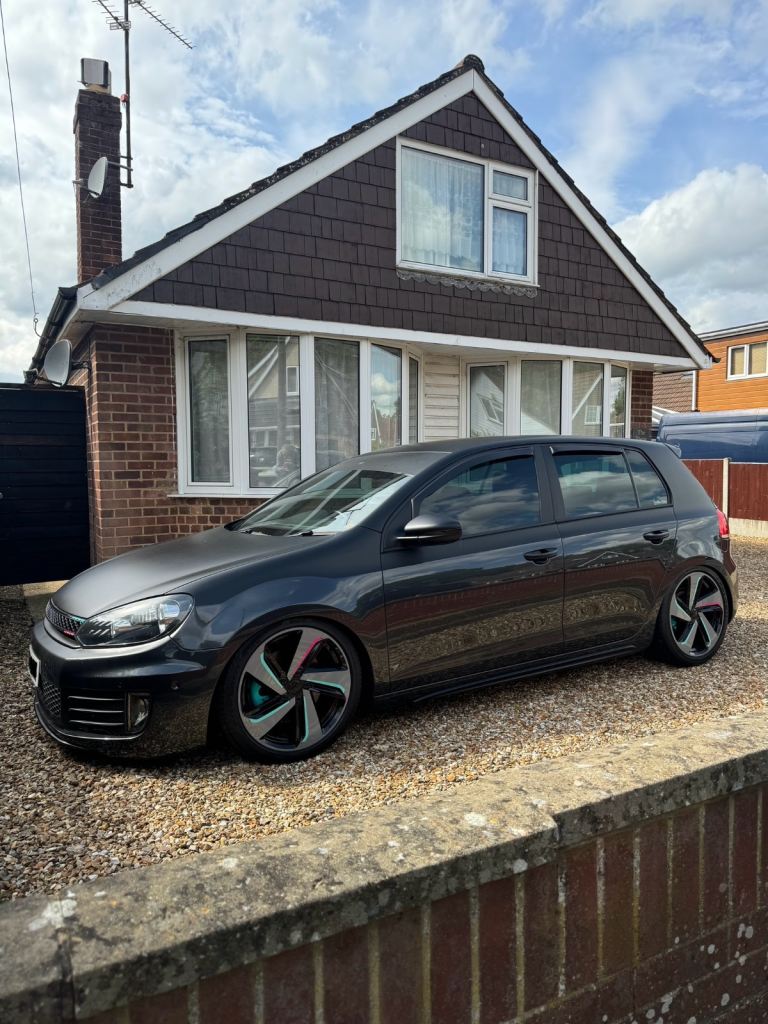 Volkswagen, GOLF, Hatchback, 2012, Manual, 1968 (cc), 5 doors