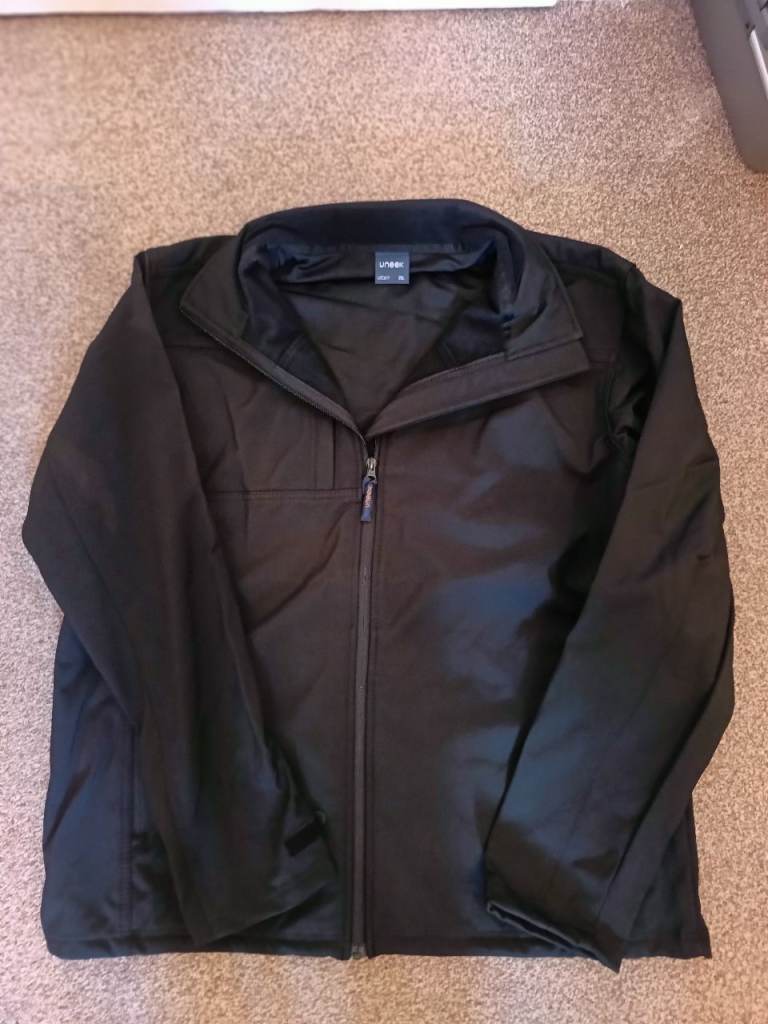 Uneek Premium Full Zip Soft Shell Waterproof Jacket. Black. Brand New. XXL.