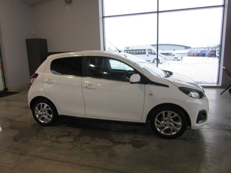 2016 Peugeot 108 1.2 PureTech Allure Hatchback 5dr Petrol Manual Euro 6 (82 ps) Hatchback Petrol ...