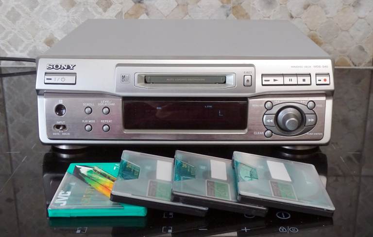 SONY MDS-S40 MINIDISC PLAYER-RECORDER 