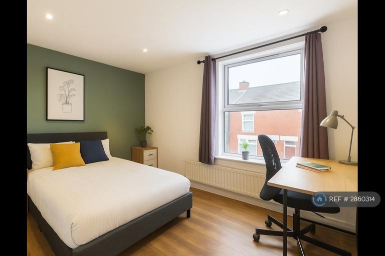 4 bedroom house in Brailsford Road, Manchester, M14 (4 bed) (#2860314)