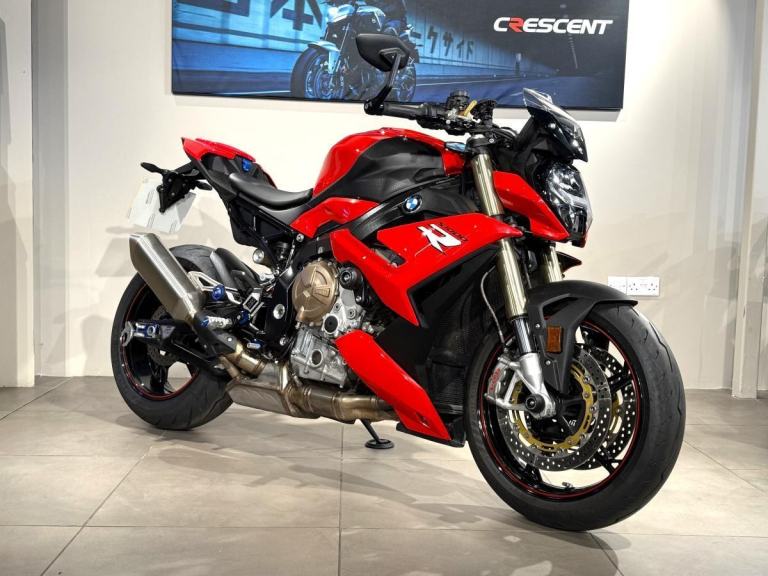 BMW S1000R SPORT - RED - 1 OWNER - BREMBO BRAKES - EVO TECH - PILLION PACK +MORE