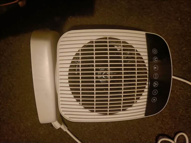 Small White Portable Fan Heater – Good Condition