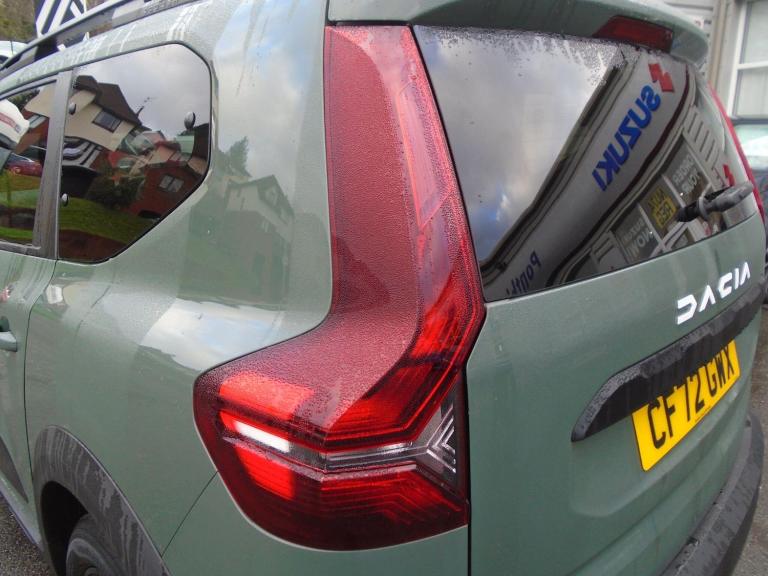 2023 Dacia Jogger 1.0 TCe Extreme SE 5dr MPV PETROL Manual