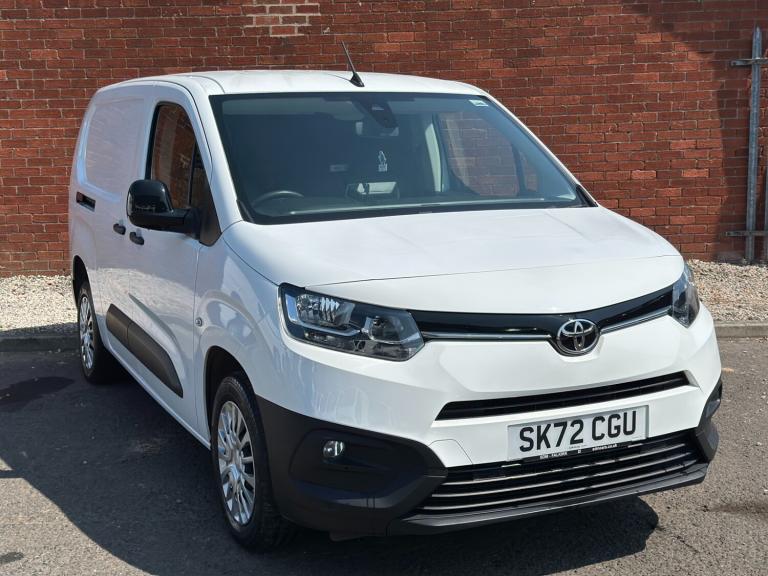 2022 72 Toyota PROACE CITY 1.5 BlueHDi Icon Long Panel Van LWB Euro 6 *3 SEATS*
