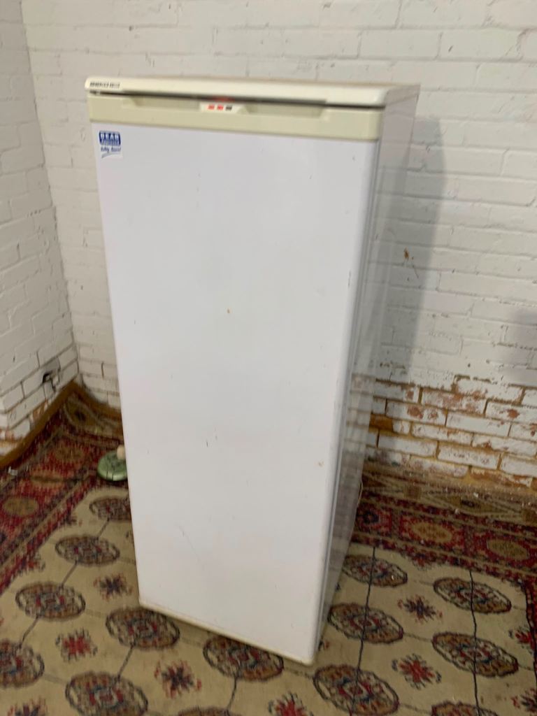 ✅🚘🚘Beko Standing Freezer For Sale  Works Great 